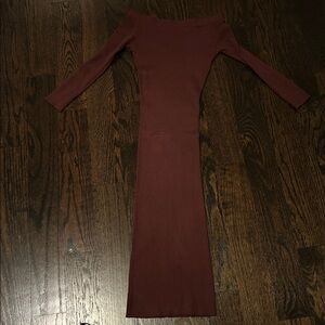 Elegant Long Sleeve Burgundy Dress
